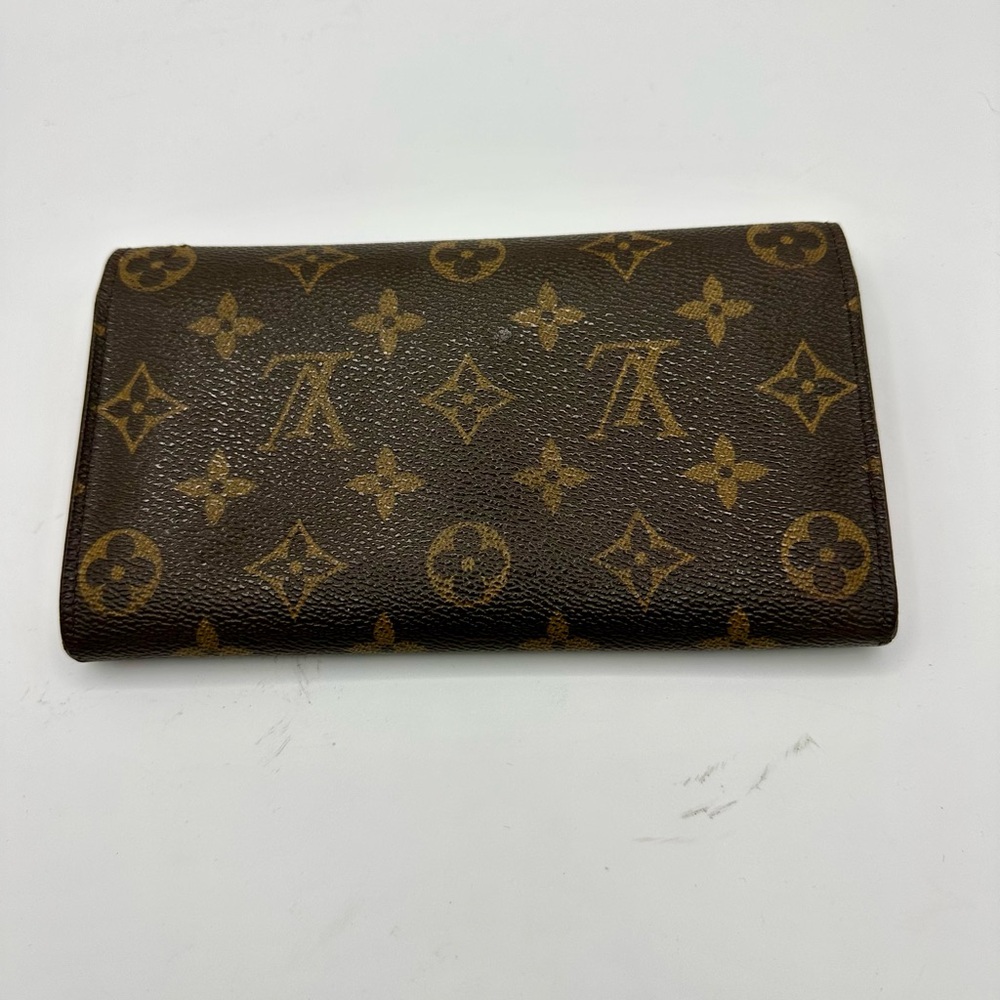 Louis Vuitton Sarah Long Monogram Wallet with Certificate of Authenticity - Picture 2 of 11